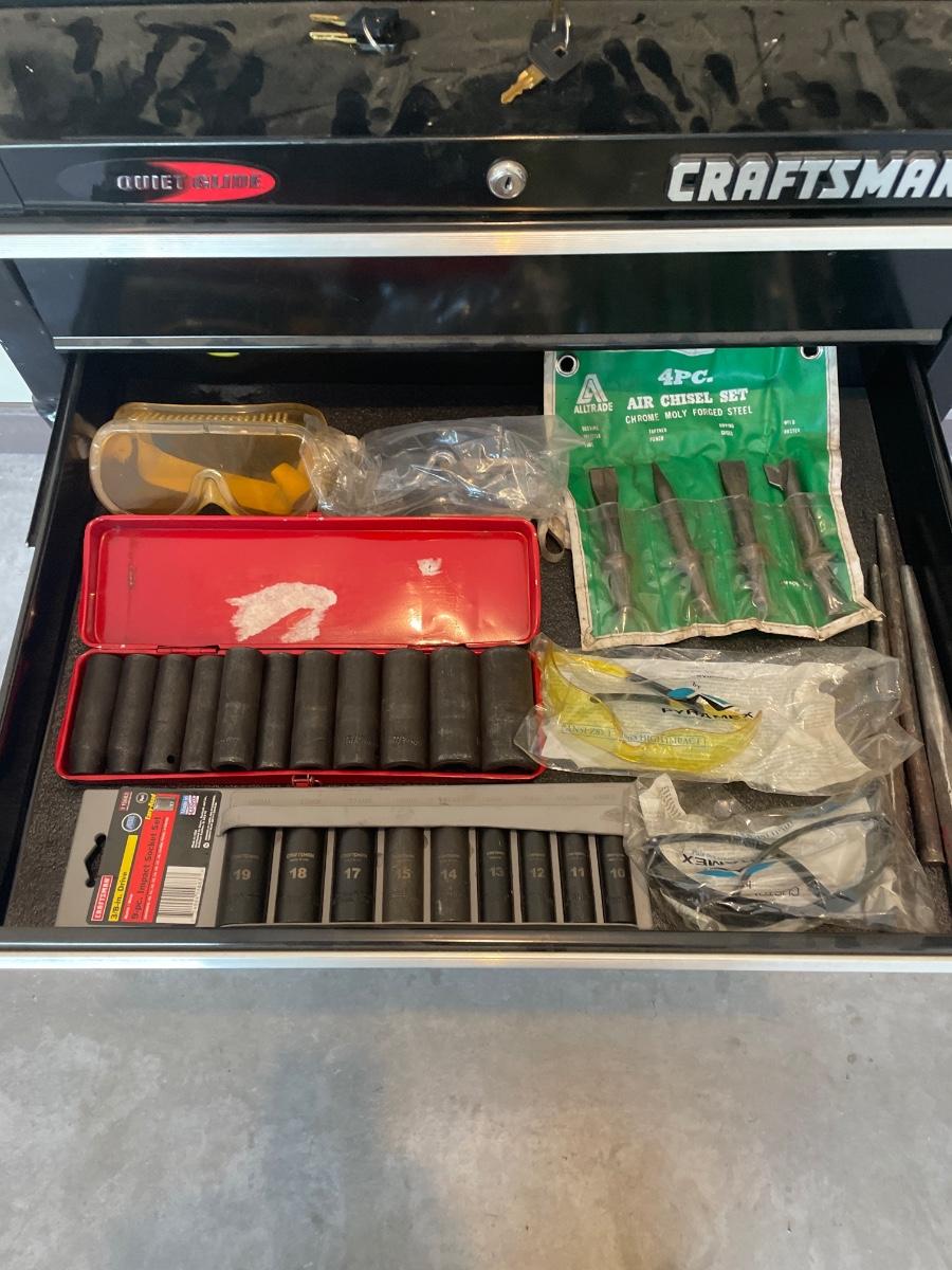 Craftsman Quiet Glide Tool chest