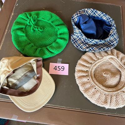 4 Golfer type hats