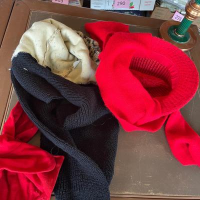 Hat & Scarfs