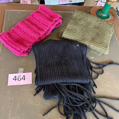 Lot of 3 scarves