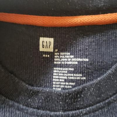 North Face, Tommy Hilfiger & More Menâ€™s M-L Shirts, Sweaters Plus Pants (B3-KD)