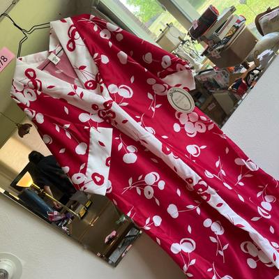 Avon NOS Cherry House coat