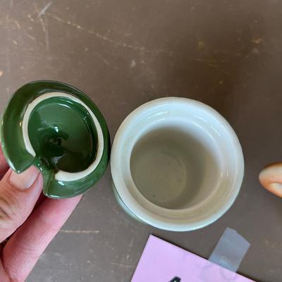 Restaurant ware pieces