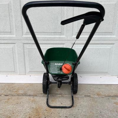 SCOTTS Small Basic Broadcast Spreader