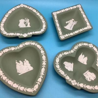 FULL HOUSE of Wedgewood in green-spade, club, heart, and diamond