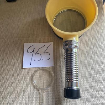 Lighted Magnifier