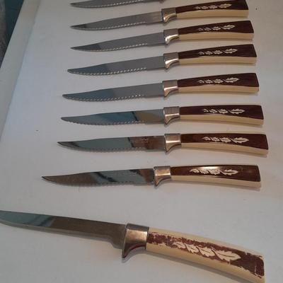 Set of 9 Regent Sheffield England Knives Nice vintage Knife set!