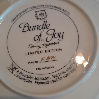 Six Franklin Mint Heirloom Numbered Limited Edition Persian cat plates with COA's