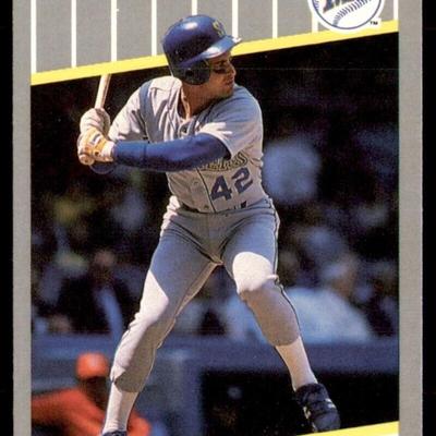 1989 Fleer Update #62 Omar Vizquel RC