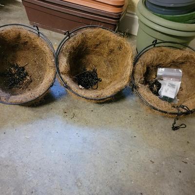 Pots and Planters (G-DW)