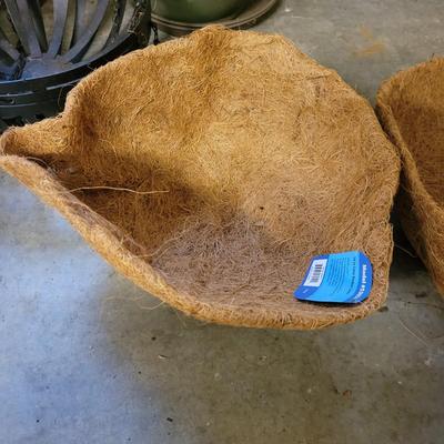 Pots and Planters (G-DW)