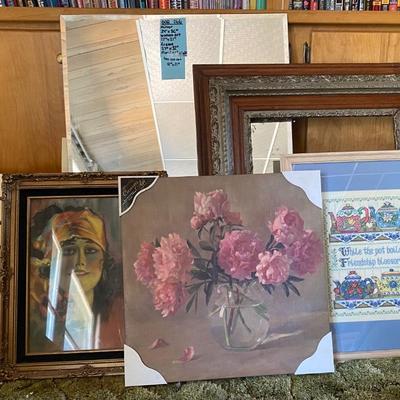 Art Decor And Mirror