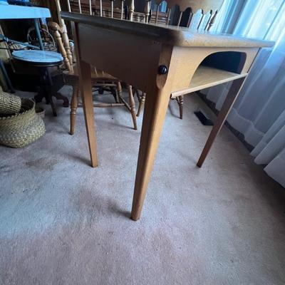 School Desk/Table (DR-RG)