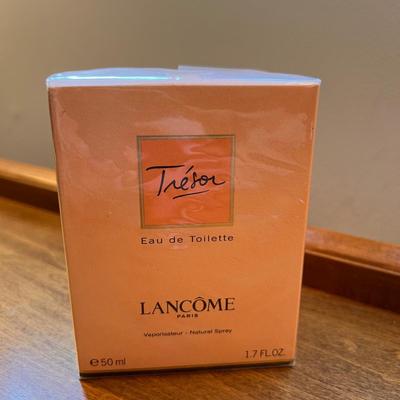 NIB LancÃ´me TrÃ©sor Eau De Toilette Spray NEW