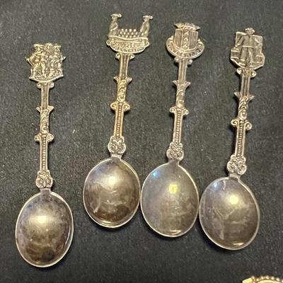 Bakelite Baby Spoons & Collector Spoons Plus More (DR-RG)