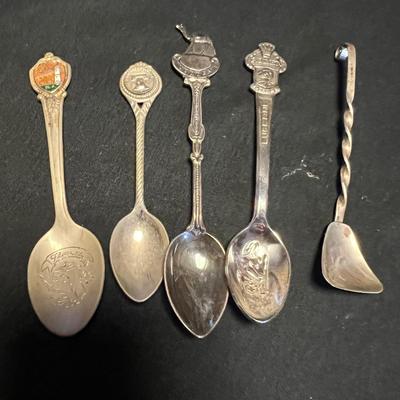 Bakelite Baby Spoons & Collector Spoons Plus More (DR-RG)