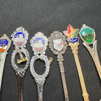 Bakelite Baby Spoons & Collector Spoons Plus More (DR-RG)