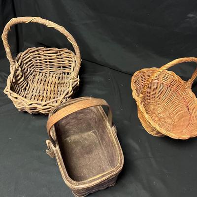 Variety of Woven Baskets & Trays (M-RG)