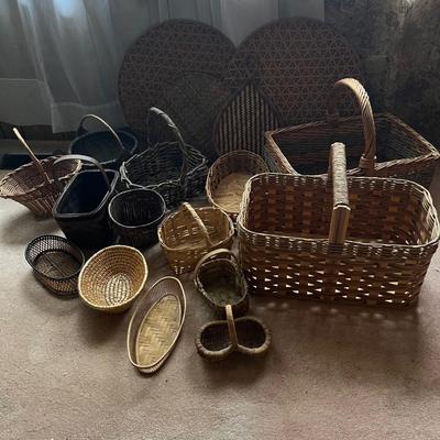 Variety of Woven Baskets & Trays (M-RG)