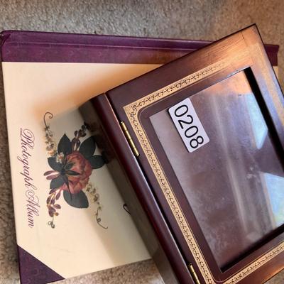 Large Mixed Lot Frames