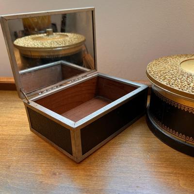 Antique Vintage Tin Lot