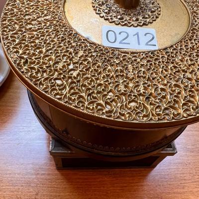 Antique Vintage Tin Lot