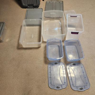 Lot of 6 Plastic Storage Containers with Lids