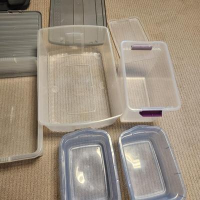 Lot of 6 Plastic Storage Containers with Lids