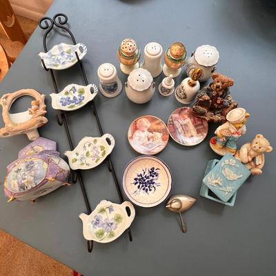Lot Vintage Collectables Smalls
