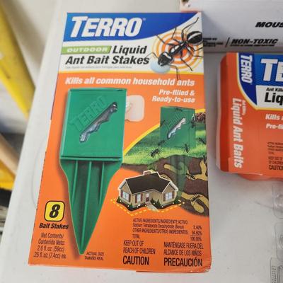 Lot of Household Mice, Bugs, 30 Glue Boards Pads , Terro Ant Bait Stakes Raid Can Full
