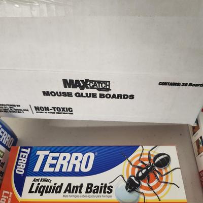 Lot of Household Mice, Bugs, 30 Glue Boards Pads , Terro Ant Bait Stakes Raid Can Full