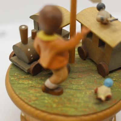 THORENS Wooden Music Box
