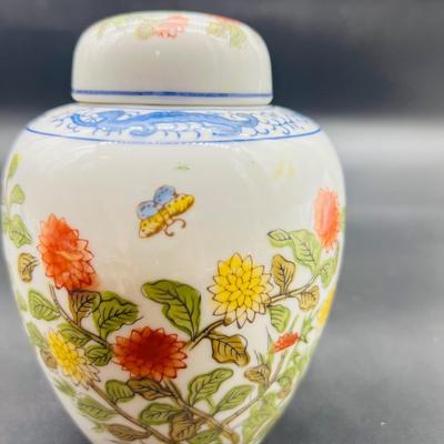Andrea by Sadek Octagonal Plate & Vase