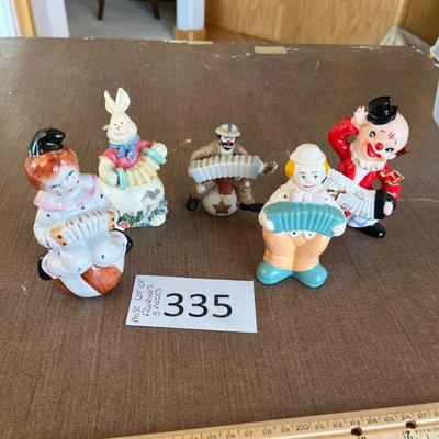 Accordion Figurines - 5 Pieces