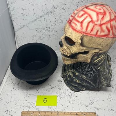 Skeleton Top Hat Brain Mask