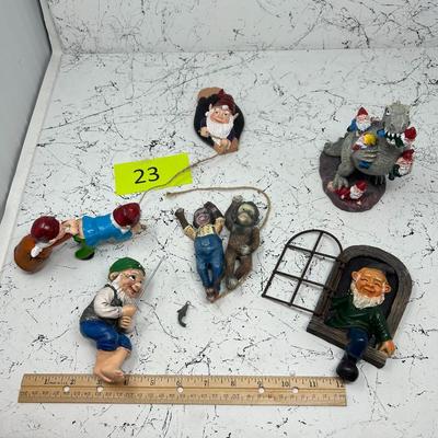 Assorted Small Gnomes