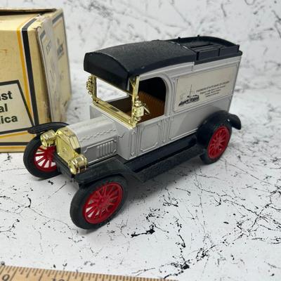 Montgomery-Ward Truck Banks #2