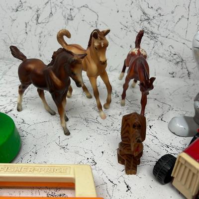 Vintage Toys fisher price, Breyer, pull string bugs + more
