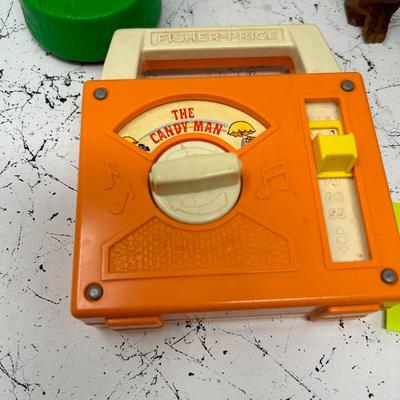 Vintage Toys fisher price, Breyer, pull string bugs + more
