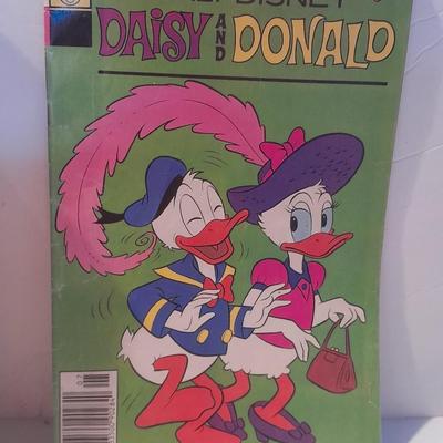 Disney Mickey Mouse Corn popper toy, Disney Comic books and hard plastic figures