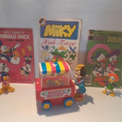Disney Mickey Mouse Corn popper toy, Disney Comic books and hard plastic figures