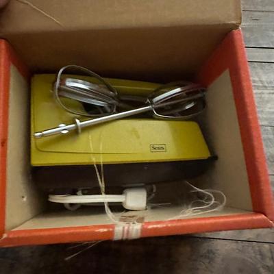 Hand Mixer