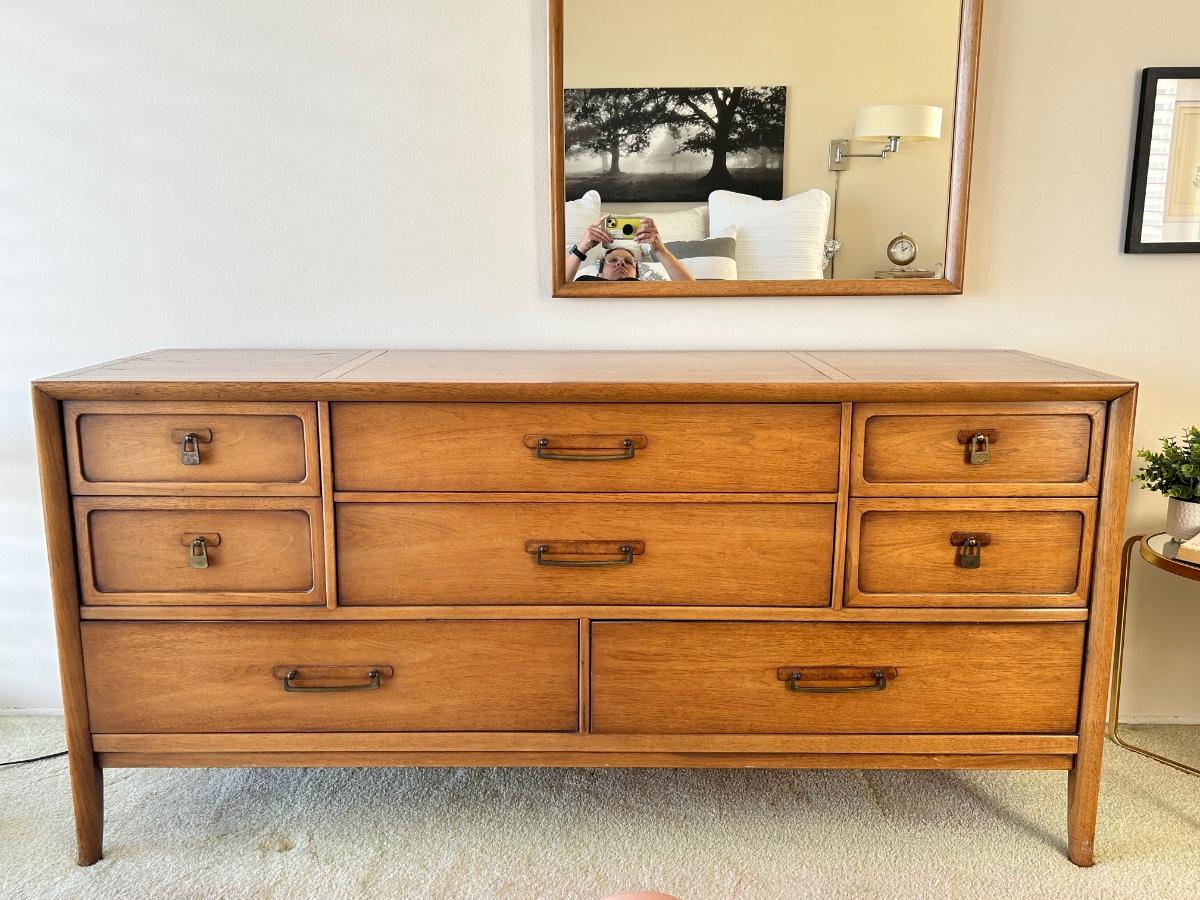 SOLD ☁️💫DREAMY DREXEL DRESSER💫☁️ the triple D MCM highboy you've been  waiting for… With five equally sized drawers ther