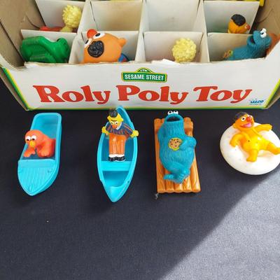 Vintage Sesame Street Toys and More (OB4-BBL)