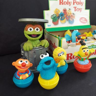 Vintage Sesame Street Toys and More (OB4-BBL)