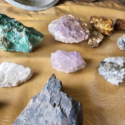 Large Assortment of Rocks & Stones (OB1-JS)