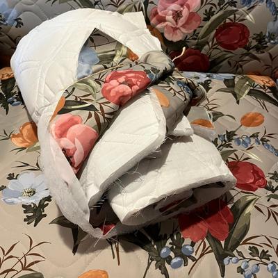 Floral Vintage couch w/ extra material!
