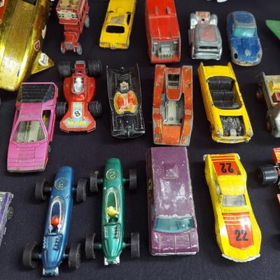 Vintage Barbie Car, Etch A Sketch, International Metal Tractor and More Toys (OB4-BBL)