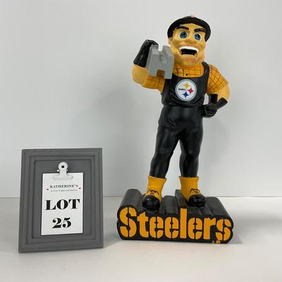 -25- SPORTS | Large Pittsburgh Steelers Figure