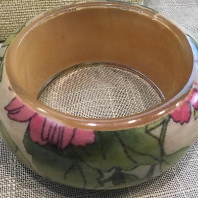 Vintage bangle bracelet lucite plastic Hawaii Tropical flowers  chunky